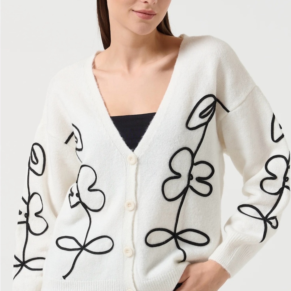 Jimmy Key Floral White Cardigan Sweater